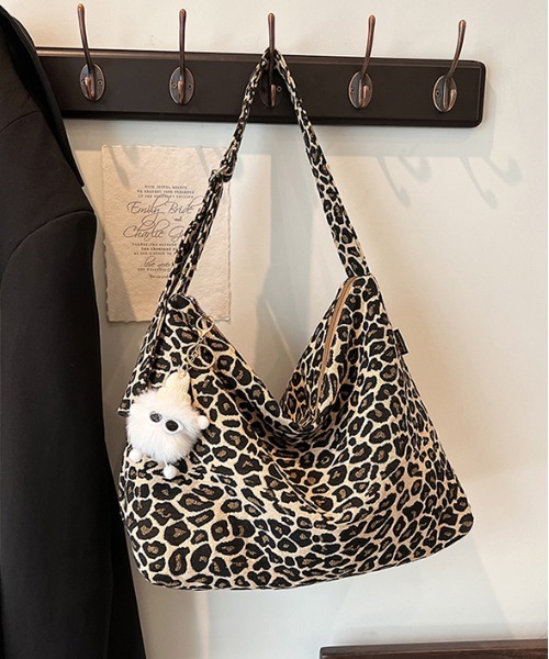 gossip!ロサンゼルス ショルダーバッグ バッグ レオパード柄ボリューム