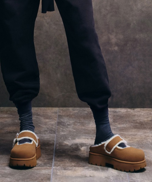 CHARLES ＆ KEITH（チャールズ&キース） スリッポン Bergen ベルゲン