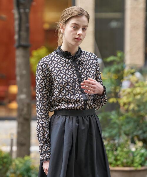 DRESSTERIOR（ドレステリア） ブラウス シャツ 「モデル美香