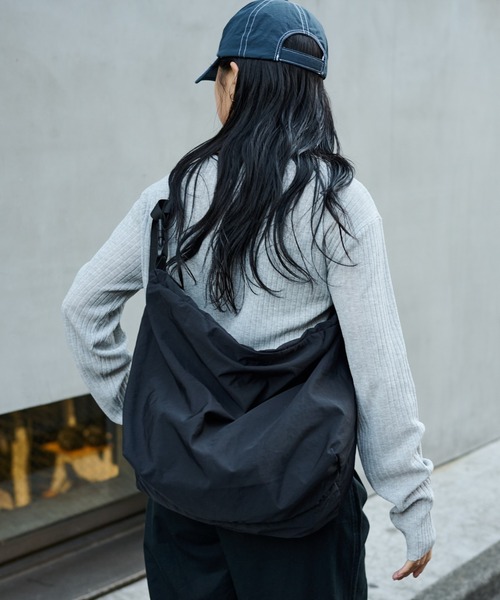 COLONY 2139（コロニー トゥーワンスリーナイン） ショルダーバッグ 超