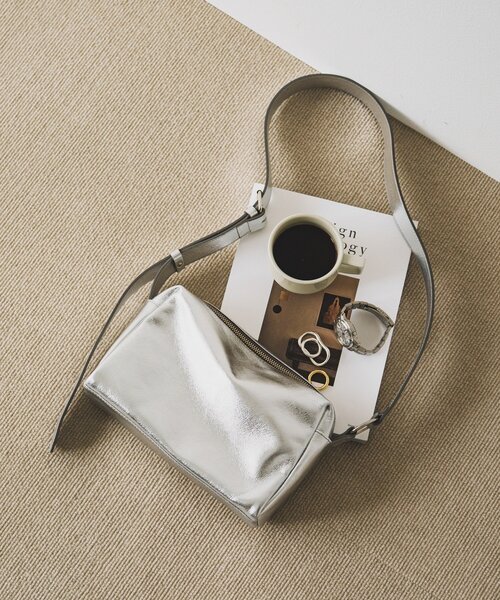 russet（ラシット） ショルダーバッグ バッグ レザースクエア