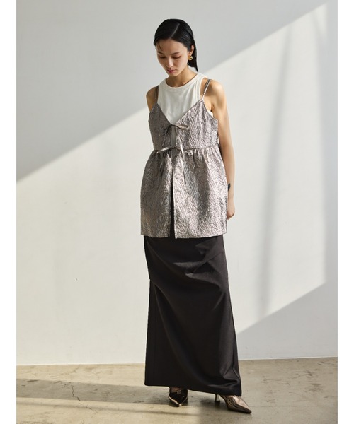 AIC. キャミソール 2WAYメタリックふくれジャガードキャミソール