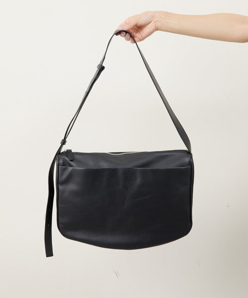 ear PAPILLONNER（イア パピヨネ） ショルダーバッグ バッグ 「本革