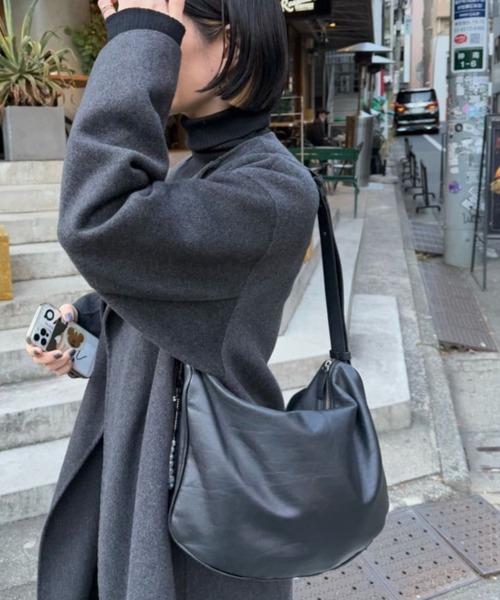 ear PAPILLONNER（イア パピヨネ） ショルダーバッグ バッグ 「本革