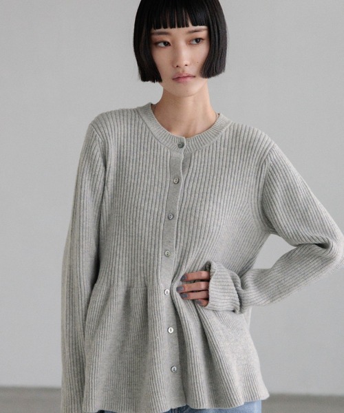 LOWRYS FARM（ローリーズファーム） カーディガン ペプラムニット