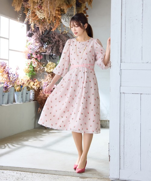 Rose Tiara（ローズティアラ） ワンピース 「美シルエット」つぼみ刺繍