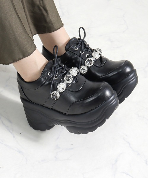 LOVEHUNTER（ラブハンター） スニーカー ビジューベルト軽量厚底