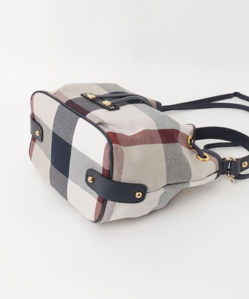 BLUE LABEL CRESTBRIDGE（ブルーレーベルクレストブリッジ