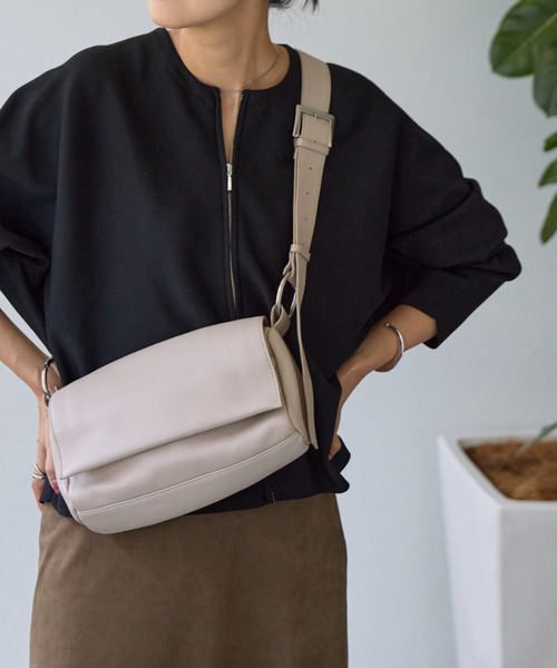 BEARDSLEY（ビアズリー） ショルダーバッグ FREE ベージュ レディース