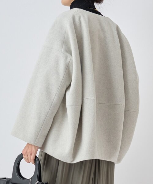BEARDSLEY（ビアズリー） ノーカラーコート コート 後ろぷっくりウール