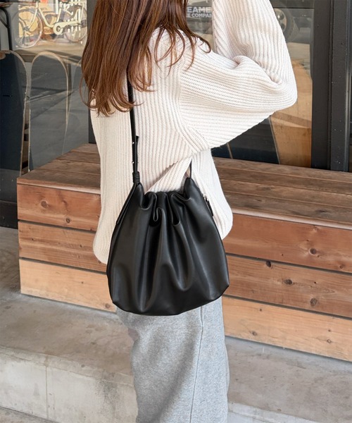 LE MORE ショルダーバッグ バッグ 「新色追加！！」「ジップカラー2