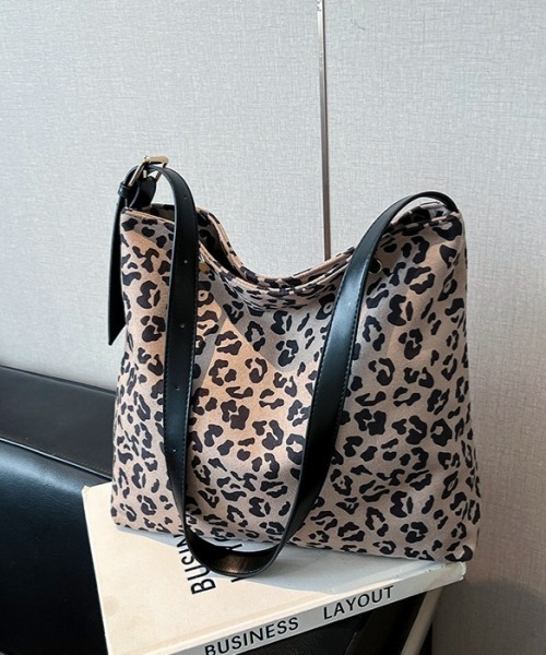 gossip!ロサンゼルス ショルダーバッグ バッグ Y2Kレオパード柄