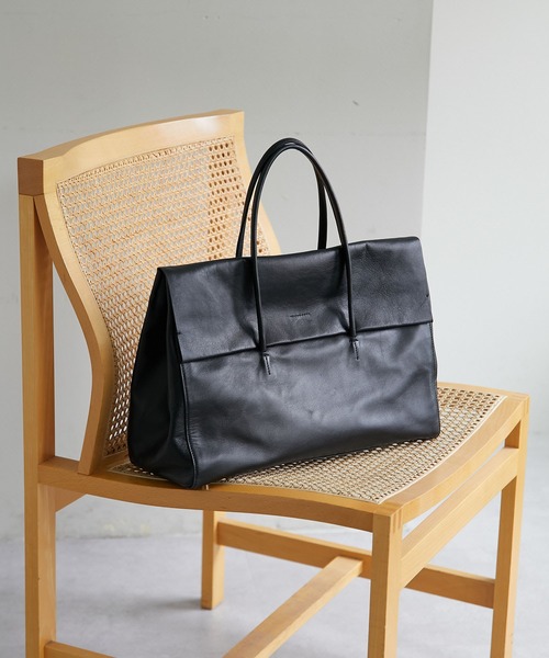 Whim Gazette（ウィム ガゼット） ボストンバッグ 「Hoaw.」フラップ