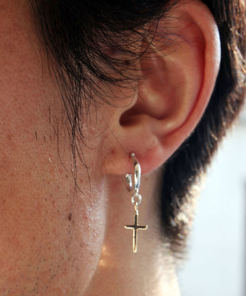 amp japan（アンプジャパン） ピアス ゴールド クロス / フープ