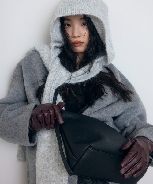 soins ショルダーバッグ バッグ 「牛革」ミニマルショルダーバッグ