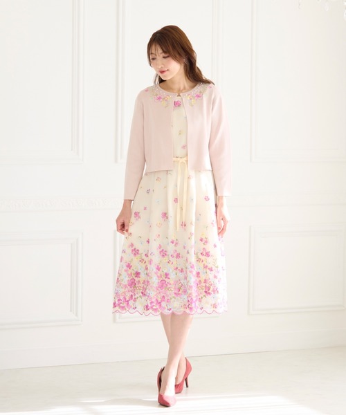 Rose Tiara（ローズティアラ） ワンピース 吹き上げフラワー刺繍