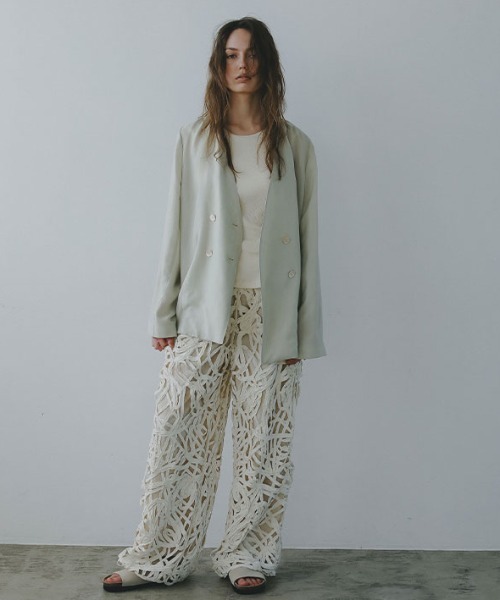 ETRE TOKYO（エトレトウキョウ） パンツ ブレードパターンパンツ