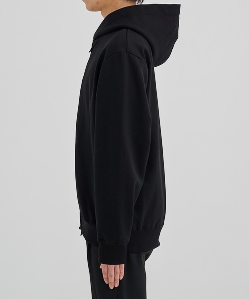 UNITED TOKYO（ユナイテッドトウキョウ） パーカー ハードコンパクト裏