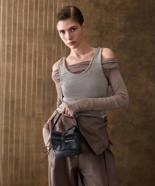 CHARLES ＆ KEITH（チャールズ&キース） ハンドバッグ Kadee