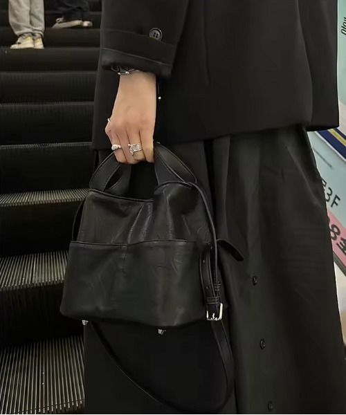 Port（ポート） ハンドバッグ 「 」 フロントポケット デザイン 2WAY