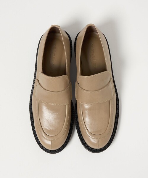 ODETTE E ODILE（オデット エ オディール） ローファー ネオローファー