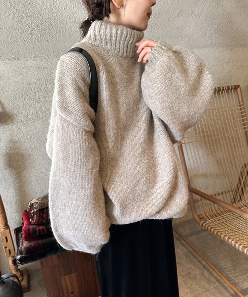 ニット セーター ローゲージハイネックオーバーボリュームスリーブ
