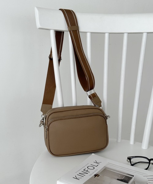 CLEA ショルダーバッグ バッグ 太ベルトスクエアミニショルダーバッグ