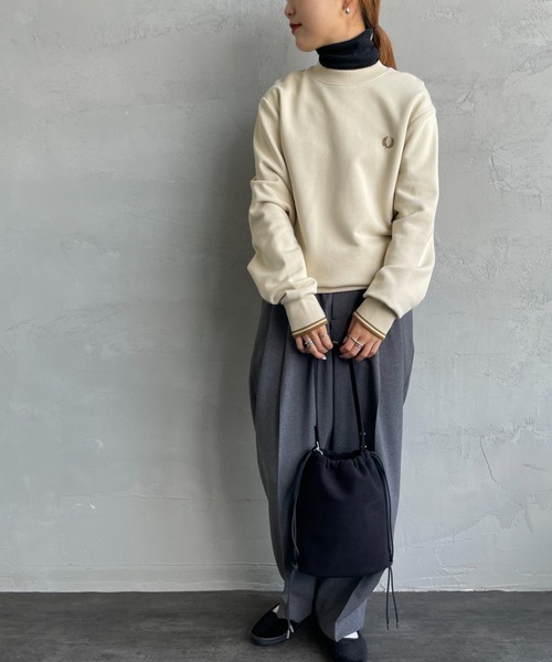 FRED PERRY（フレッドペリー） スウェット ワンポイントロゴ刺繍