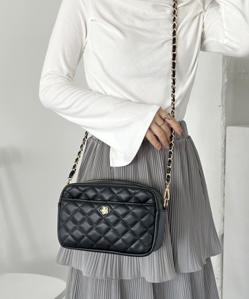 CLEA ショルダーバッグ バッグ フラワーモチーフ キルティング