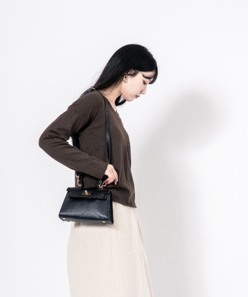 AULENTTI（オウレンティ） ショルダーバッグ バッグ 「AULENTTI