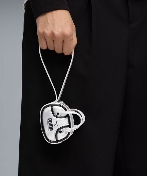 PUMA（プーマ） チャーム 1976 メタリック グリップバッグ キー