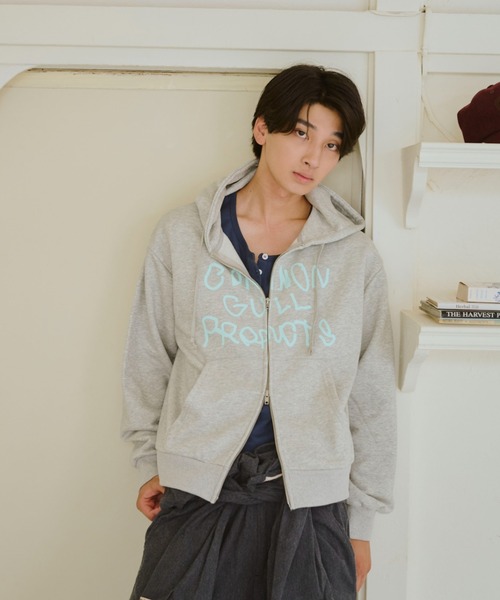 common gull products. パーカー common gull products. zip hoodie