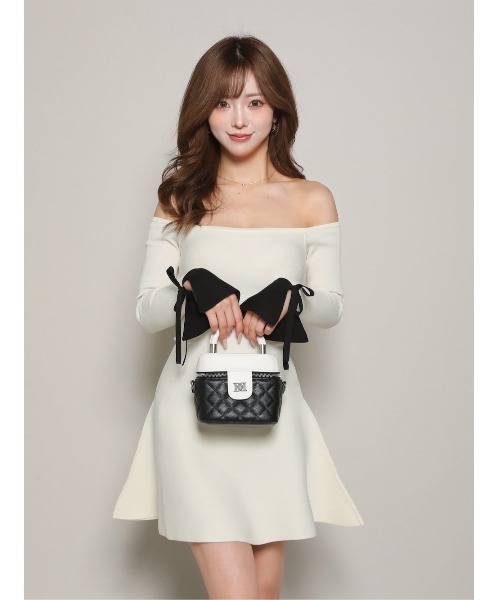 Darich（ダーリッチ） ワンピース オフショルフレアニットミニ