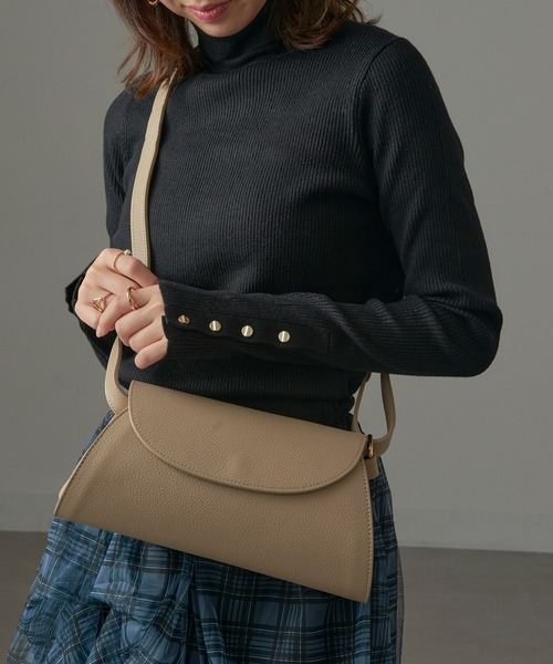 AULENTTI（オウレンティ） ショルダーバッグ バッグ 「AULENTTI