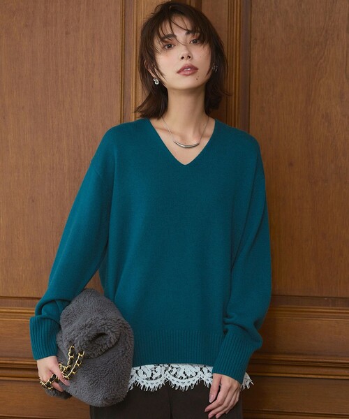 23区（ニジュウサンク） ニット セーター カシミヤブレンド Vネック