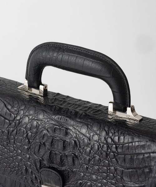 Maturi JAPAN（マトゥーリジャパン） ハンドバッグ カイマンレザー