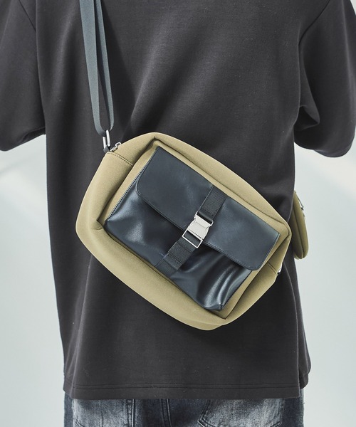 LAKOLE（ラコレ） ショルダーバッグ ネオプレンバックルミニショルダー