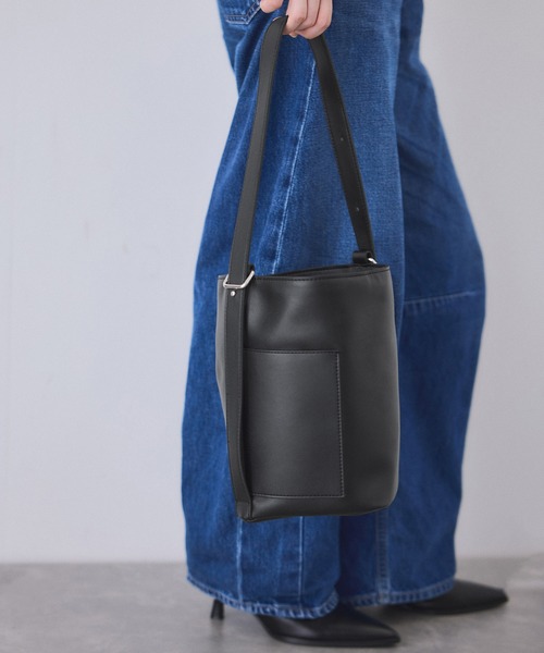 ADAM ET ROPE'（アダムエロペ） ショルダーバッグ バッグ スプリット