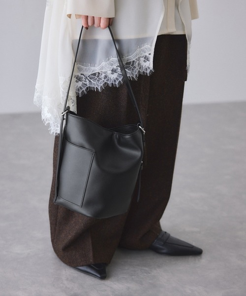 ADAM ET ROPE'（アダムエロペ） ショルダーバッグ バッグ スプリット