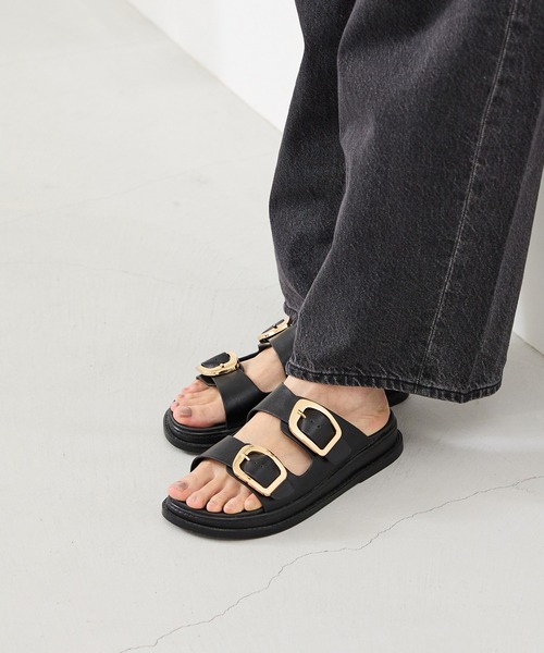 menue（メヌエ） サンダル ゴールドバックル フラットサンダル