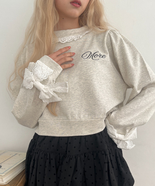 MORE self LOVE トレーナー スウェット 袖リボンフリルロゴスウェット