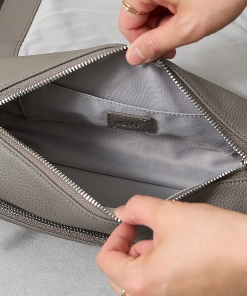 BEARDSLEY（ビアズリー） ショルダーバッグ バッグ 「本革」ドット