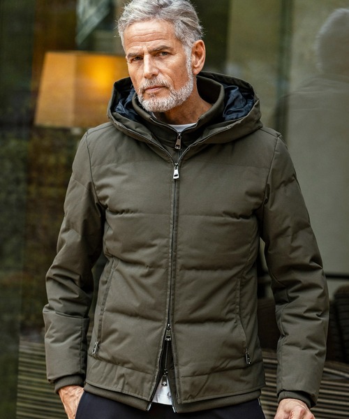 AKM Contemporary（エイケイエムコンテンポラリー） ダウンジャケット