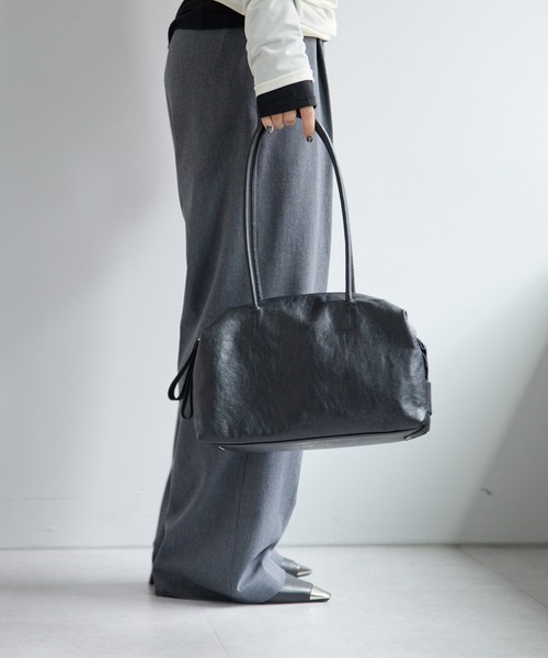 ear PAPILLONNER（イア パピヨネ） ボストンバッグ 「本革/380g