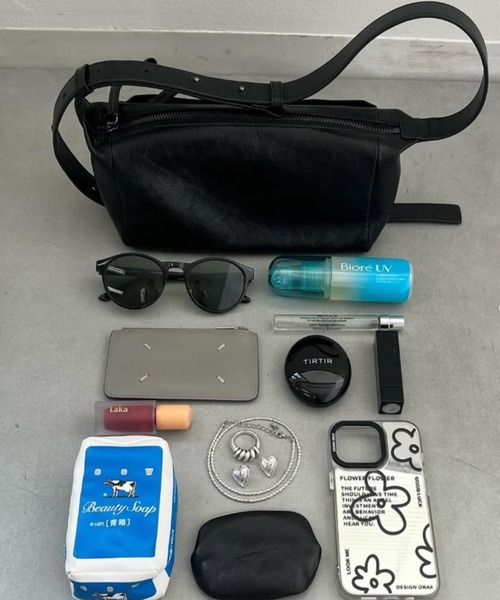 ear PAPILLONNER（イア パピヨネ） ショルダーバッグ バッグ 「本革