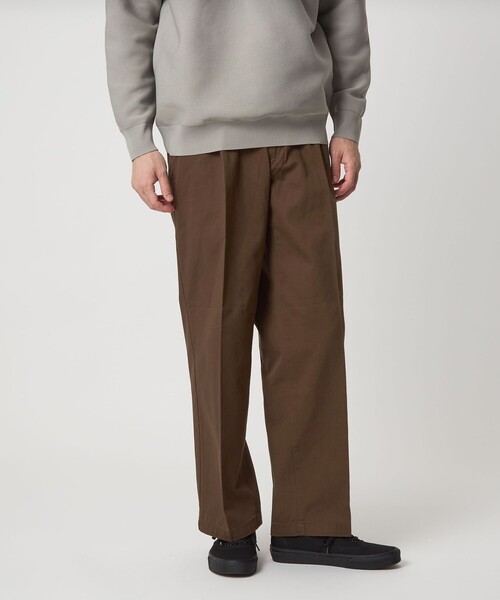 green label relaxing（グリーンレーベルリラクシング） チノパン