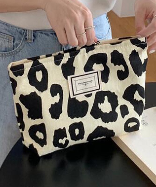 TONE SELECT GOODS ポーチ 「float」ヒョウ柄 マルチ ミディアムポーチ