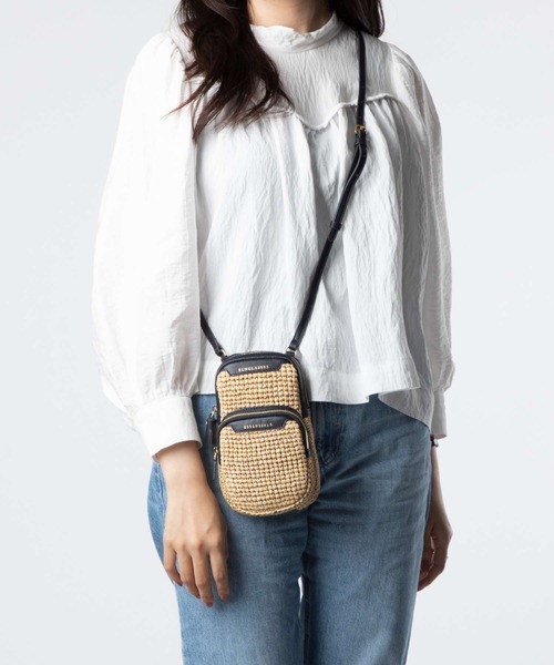 ANYA HINDMARCH（アニヤ・ハインドマーチ） ショルダーバッグ バッグ