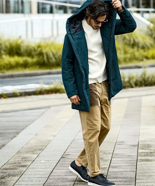 AKM Contemporary（エイケイエムコンテンポラリー） ダウンジャケット