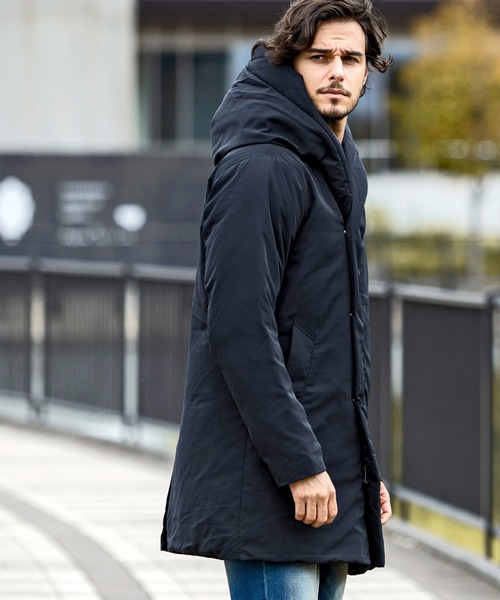 AKM Contemporary（エイケイエムコンテンポラリー） ダウンジャケット